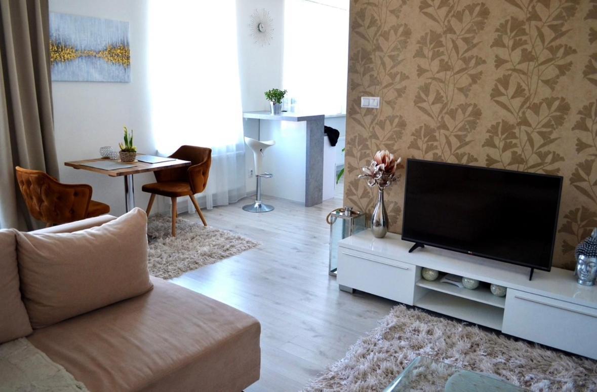 Palace Hill Apartment 3L Попрад Екстериор снимка